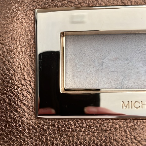 MICHAEL KORS Berkeley Copper Clutch - Picture 5 of 9